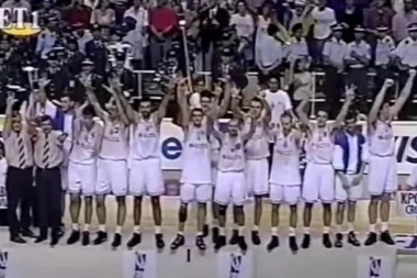 Prokletstvo iz 1995. večito će ih pratiti: Na današnji dan napustili su podijum i otišli u istoriju! (VIDEO)