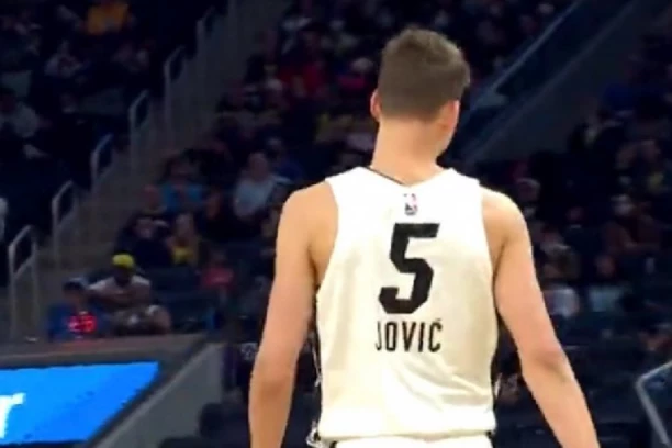 U MAJAMIJU TRLJAJU RUKE: Zapažena partija mladog srpskog košarkaša - o njemu je trener imao samo reči hvale!