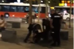 "Ima nož, da me ubije, nož, hoće da me ubije"! Policija ekspresno reagovala na prepunom Trgu republike u Beogradu! (FOTO)
