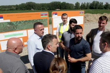 U SRBIJI SE NIKAD VIŠE NIJE GRADILO: Proveli smo nedelju dana s Momirovićem, obišli smo četiri ključna gradilišta