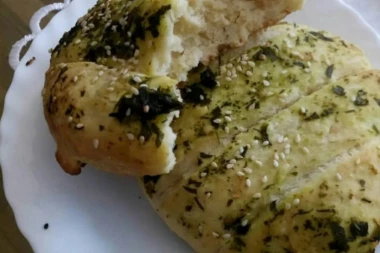 Preukusna FOKAČA: Napravite hleb od koga ide voda na usta!