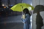 RHMZ NAJAVIO POGORŠANJE VREMENA, U NAREDNA 2 SATA NA UDARU PLJUSKA OVI DELOVI: Kiša se očekuje i na širem području Beograda