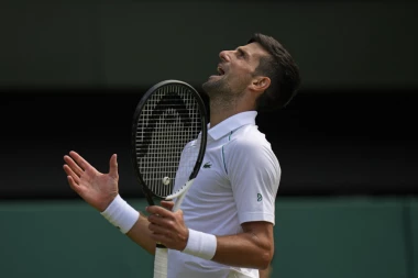 PRLJAVA IGRA ZAPADA: Novak optužen za DOPING na Vimbldonu - uspeh Srbina se ne prašta! (VIDEO)