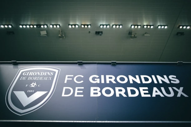 Delije se zadovoljno smeškaju: Zvezdin dželat tone sve niže - krenuće iz amaterskog ranga?