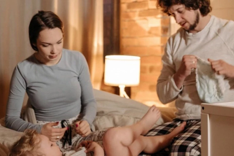 NE BACAJTE PARE: Ove stvari za bebe vam nisu potrebne!