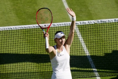 Elena preko bivše šampionke do finala Vimbldona!