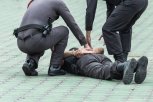 GASILI MU CIGARU NA ČELU: Četiri mladića uhapšena u VELIKOM GRADIŠTU zbog tuče!