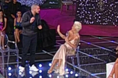 Gruja krenuo na Dušicu: Počeo da demonstrira SILU i AGRESIJU po studiju, voditeljka se prepala od strana! (FOTO)