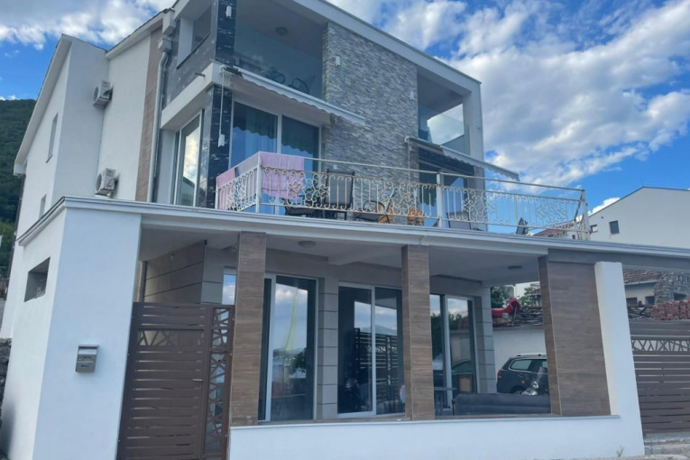 Kuća Miloša Bojanića u Baošićima