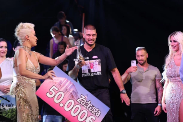 Dejan Dragojević NIJE POBEDNIK Zadruge 5: Nakon ovih izgovorenih reči nastao TAJAC uživo u emisiji! (VIDEO)