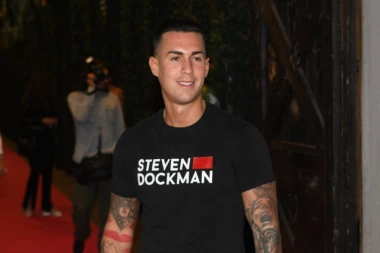 MATEJA MATIJEVIĆ IMA NOVU DEVOJKU: Rijaliti zavodnik smuvao poznatu damu, zavrteće vam se u glavi od njenog tela! (FOTO)