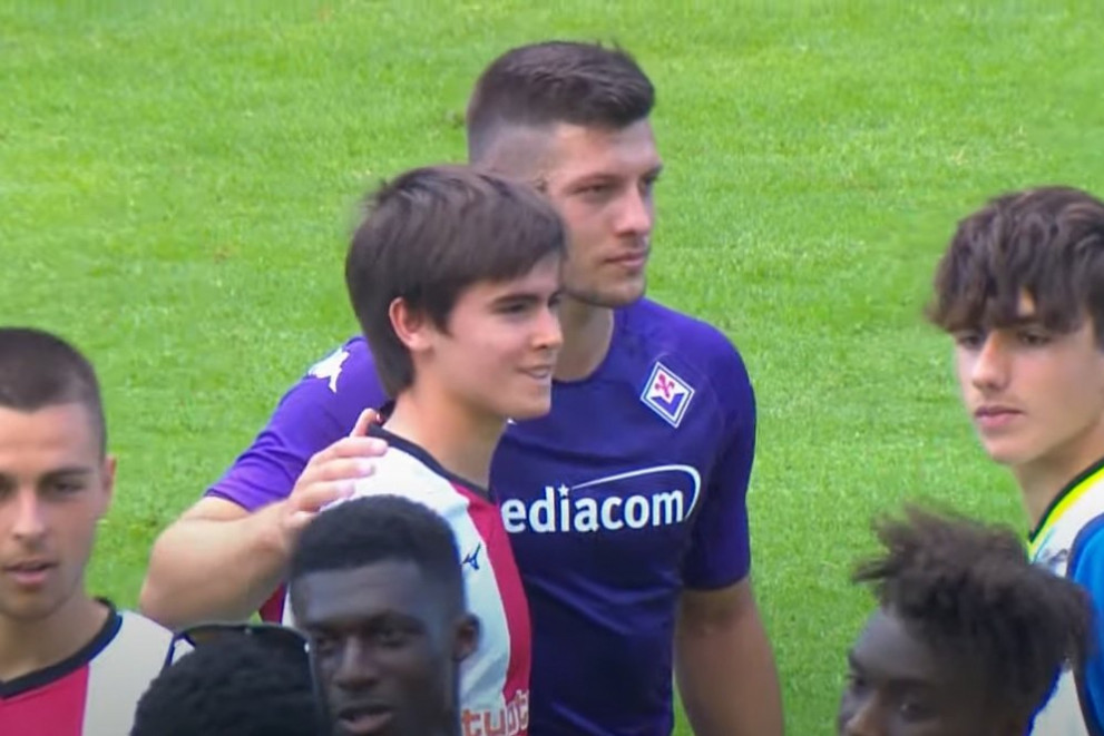 Luka Jović se slika sa rivalima posle debija u dresu Fiorentine