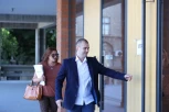 NASTAVLJA SE SUĐENJE GORANU PAPIĆU! Stefanović prošao bez reči i pozdrava pored bivšeg zamenika načelnika SBPOK-a! (VIDEO)