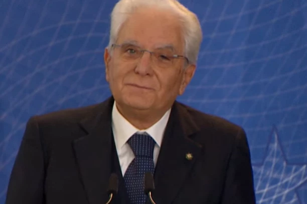 RASPUŠTEN ITALIJANSKI PARLAMENT! Posle Dragog, ode sve u SUNOVRAT!