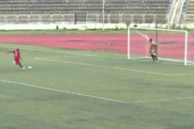 URNEBESNA NAMEŠTALJKA U NIGERIJI: Penal serija o kojoj priča ceo fudbalski svet, ovo još nije viđeno! (VIDEO)