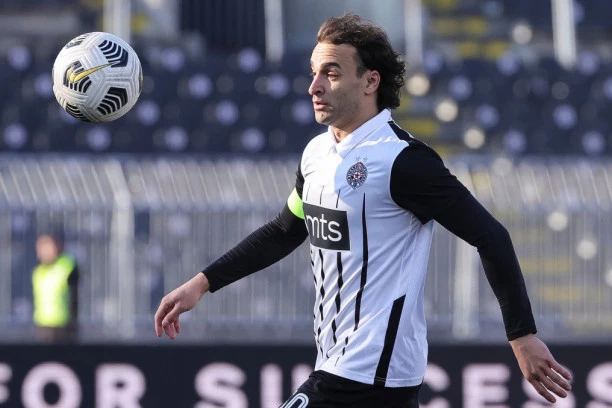 ZVANIČNO: Vratio se Lazar Marković!