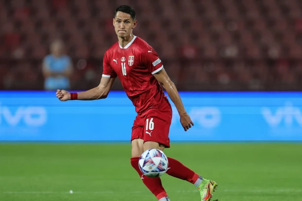 ZVANIČNO: Lukić predstavljen u Fulamu! (VIDEO)