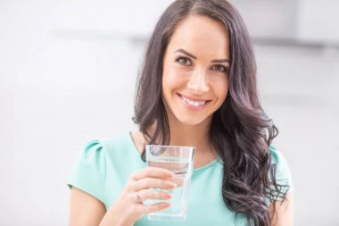 Da li VODA zaista pomaže kod mršavljenja? Evo šta kažu STRUČNACI