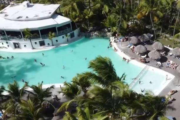 DA LI JE OVO PONUDA KOJA SE NE ODBIJA?  Milijarder traži mlade influensere za godinu dana života u raju na Karibima