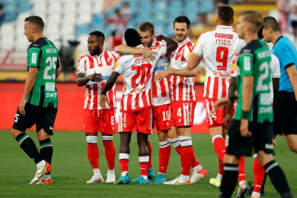 Zvezdi dovoljno jedno poluvreme: Crveno-beli torpedovali Lazarevčane! (FOTO, VIDEO)