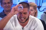 Situacija izmakla KONTROLI, Dejan dobio ČAŠU HLADNE VODE po faci: Drama uživo u studiju! (VIDEO)