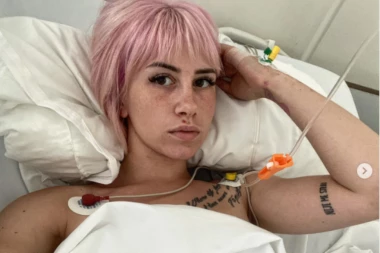 Zvezda Granda imala TEŠKU SAOBRAĆAJKU, jedva izvukla živu glavu: Kobna greška je dovela do KOLICA, a čekaju je OPERACIJE! (VIDEO)