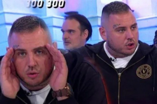 Roditelji ga teraju da se UBIJE ili OBESI, ispiraju mu mozak: Filip Car počeo da dobija poruke od porodice tokom emisije, sadržaj je JEZIV! (VIDEO)