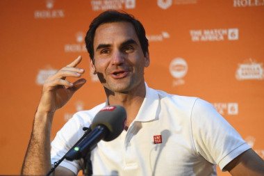 KAO SAV NORMALAN SVET: Federer na trajektu od 10 evra, oduševio turiste (FOTO)