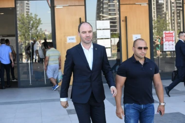 MACA POJELA JEZIK! Tužilaštvo i dalje bez odgovora: OTKRIVAMO - MALI SENTA ZAĆUTAO NA SASLUŠANJU!