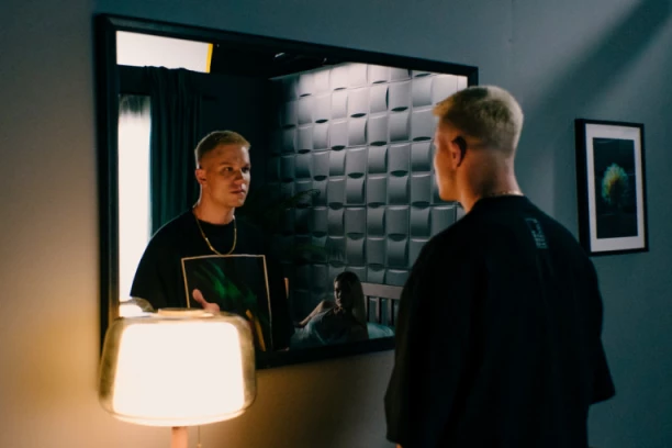 Milion za dan: Kako Relja Popović celo leto gospodari regionalnim top listama (VIDEO)