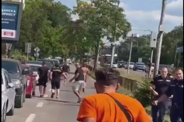 CIRKUS U KOMŠILUKU: Bugarski NAVIJAČI NAPALI Kiprane, a onda BEŽALI u svom gradu! (VIDEO/FOTO)