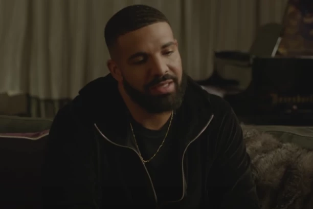 PROCURIO EKSPLICITNI SNIMAK NAJPOZNATIJEG REPERA: Raspištoljio se, pa pokazao ČIME RASPOLAŽE! (VIDEO 18+)