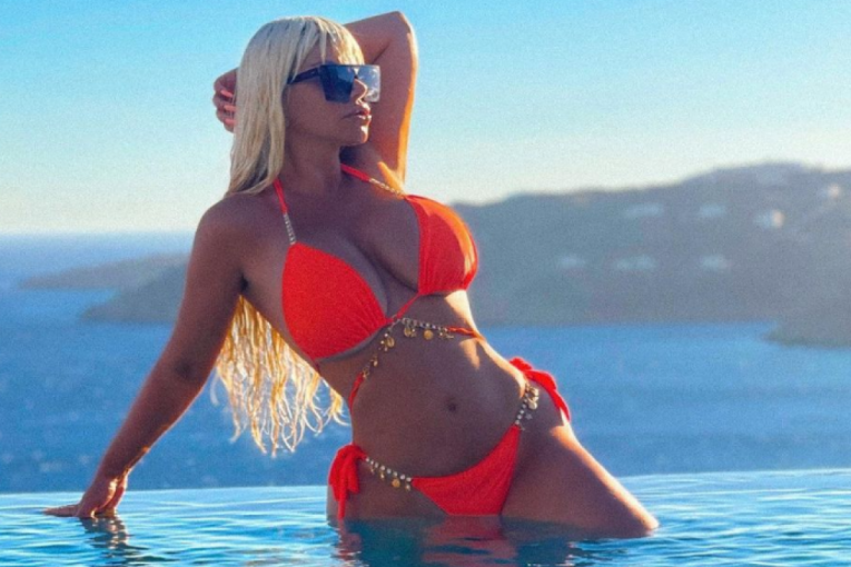 Dara Bubamara na Mikonosu