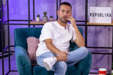 OGLASIO SE MARKO ĐEDOVIĆ! Voditelj pao u nesvest, zadobio POVREDE: Imam HEMATOM na glavi!