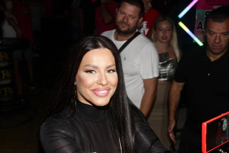 NE ODRIČE SE KREM BANANICA: Seka otkrila kako izgleda NJENA DIJETA! (VIDEO)