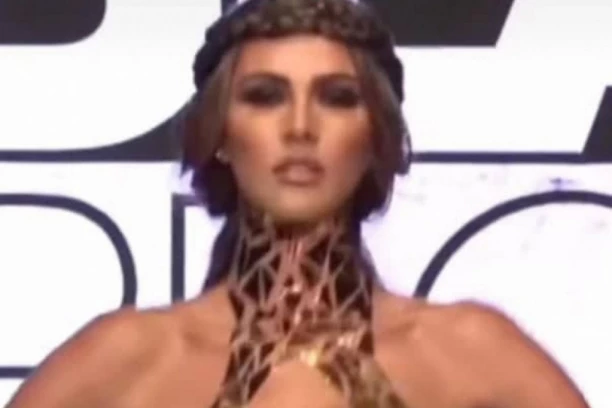 DA LI STE ČULI ZA TREND MINIJATURNIH BIKINIJA? Pogledajte šta je sada u modi, ljudi u šoku: Pa bolje je ići go, ko je hrabar za ovo?!