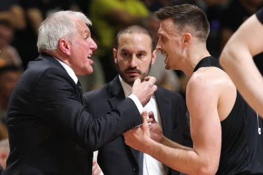 NIJE ALEKSAAAAAAA, ALI... Obradović i Avramović IMALI zanimljiv DIJALOG u Čačku! (VIDEO)