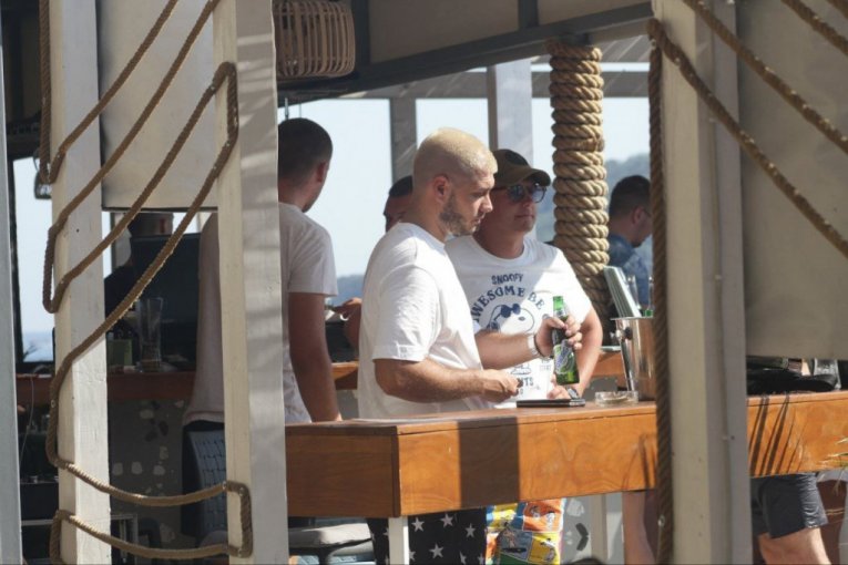 Dragojević sa prijateljem