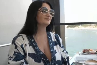 JANA TODOROVIĆ POKAZALA KAKO UŽIVA NA LUKSUZNOJ DESTINACIJI: Pravi raj za oči! (FOTO)