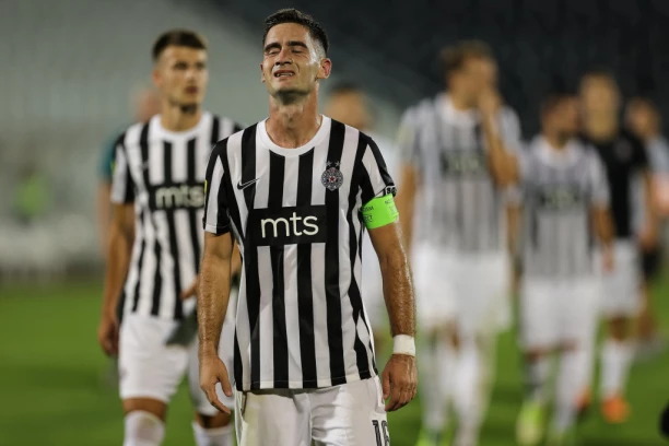 BIVŠI KAPITEN PRED POVRATKOM: Partizan radi punom parom - klub iz Humske želi Sašu Zdjelara!