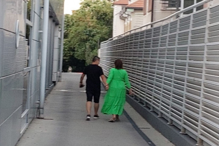 Miljana Kulić i Nenad Macanović Bebica ispred Pinka