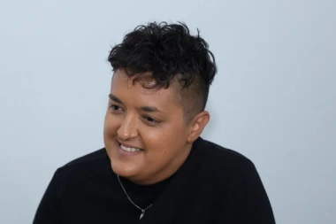 MARIJA ŠERIFOVIĆ SE SKINULA NA PLAŽI, PA SELA NJOJ U KRILO: Pevačica zapalila društvene mreže, svi bruje o ovome!