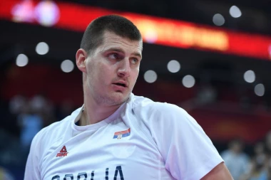 UŽASNA SLIKA! Jokić UMALO ostao BEZ OKA - jeziv prizor! (FOTO)