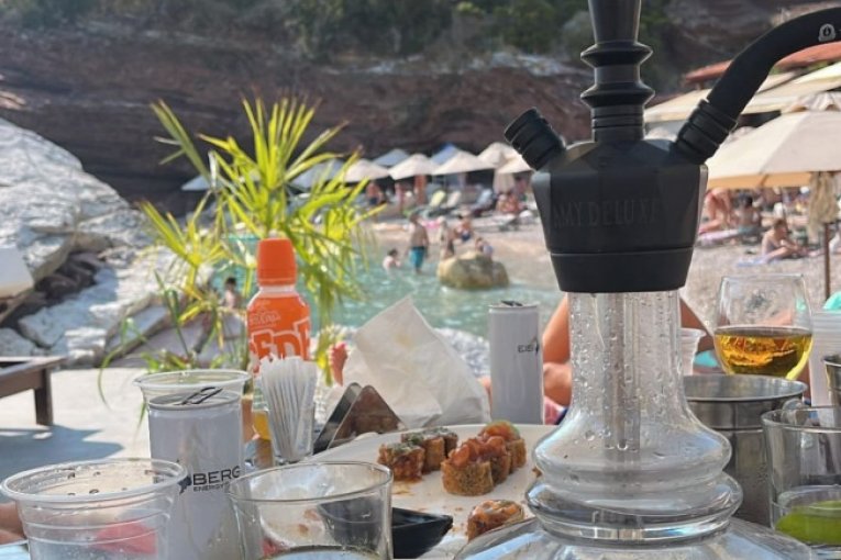 Poznato je da gde je Lazić, tu je i iće i piće