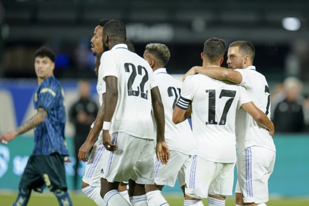 Azar prekinuo post od 188 dana (VIDEO)