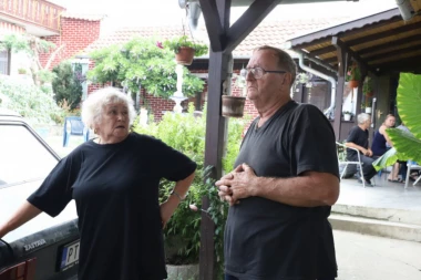 PRETIO NAM JE DA ĆE NAS SVE POBITI, NIKO GA NIJE SHVATAO OZBILJNO JER JE STALNO BIO PIJAN: Bolna ispovest roditelja ubijene žene iz Starčeva! (VIDEO)