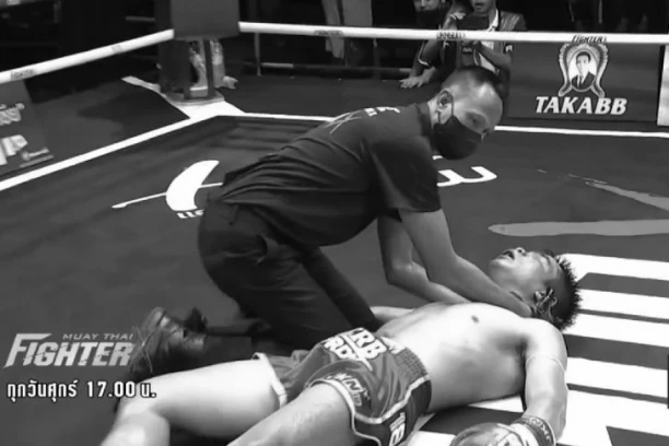 Francuz UBIO rivala udarcem u glavu: Tajlanđanin (25) preminuo u bolnici! (UZNEMIRUUĆI VIDEO)