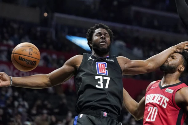 NAJBOLJI IGRAČ VALENSIJE PROPUŠTA SUSRET SA PARTIZANOM! Veliki UDARAC za "šišmiše"!