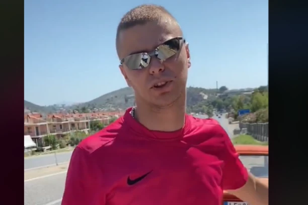 Stvarno pomeramo granice! Nećete verovati čime su dvojica Srba doputovali u Kušadasi! Putovali 30 sati, a da stali nisu! SMEH DO SUZA! (VIDEO)