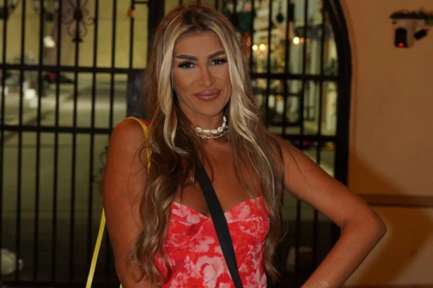 DALILA NAŠLA DEČKA? Dok ''zetovi'' RATUJU, Dragojevićka u provodu sa novim frajerom! (VIDEO)